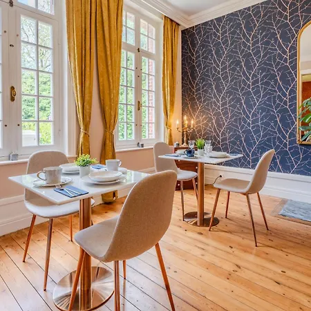 Le Manoir De La Belle Epoque Couette-café 4*