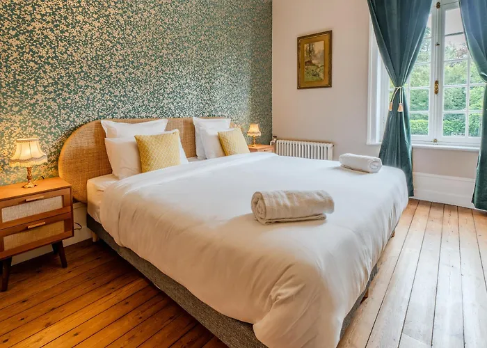 Bed & Breakfast Le Manoir De La Belle Epoque 4*