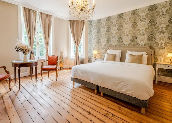 Bed & Breakfast Le Manoir De La Belle Epoque 4*