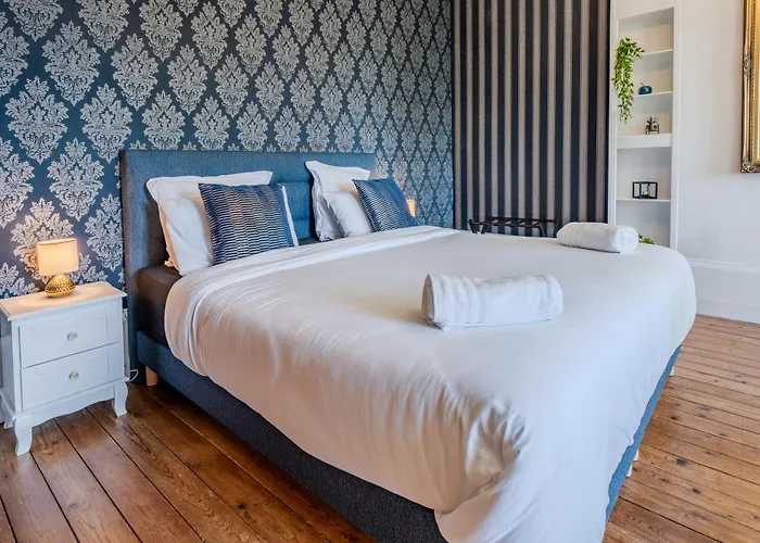 Le Manoir De La Belle Epoque Bed & Breakfast